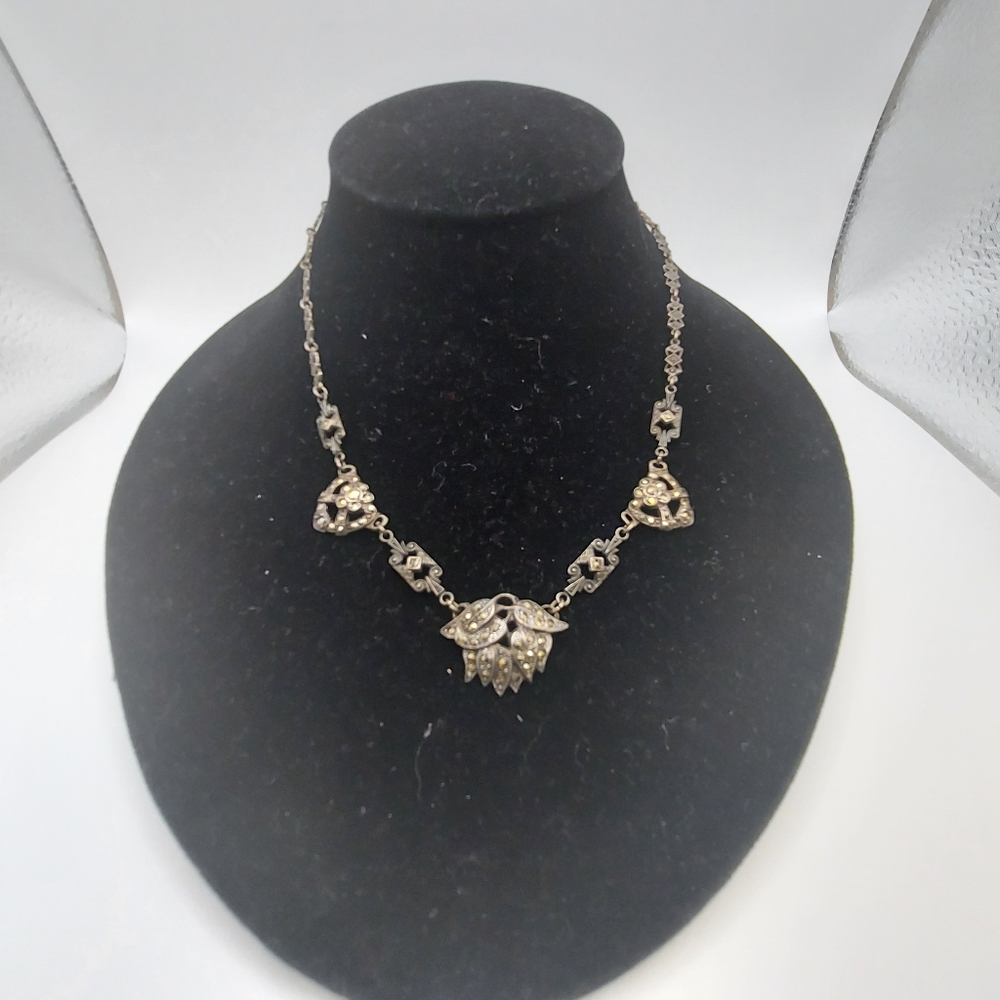 Art Deco Sterling Silver & Marcasite 8" Necklace.